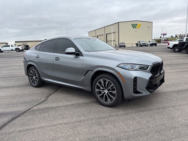 Used 2025 BMW X6 xDrive40i w/ Climate Comfort Package AWD/4WD image 3