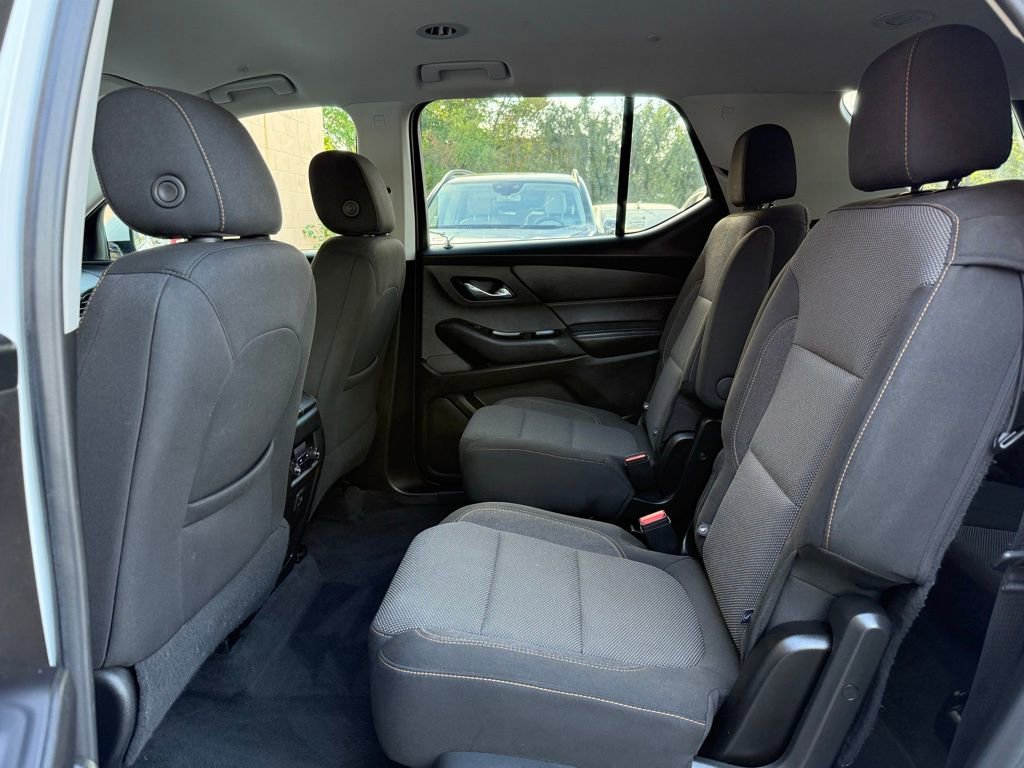 Used 2019 Chevrolet Traverse LT FWD image 14