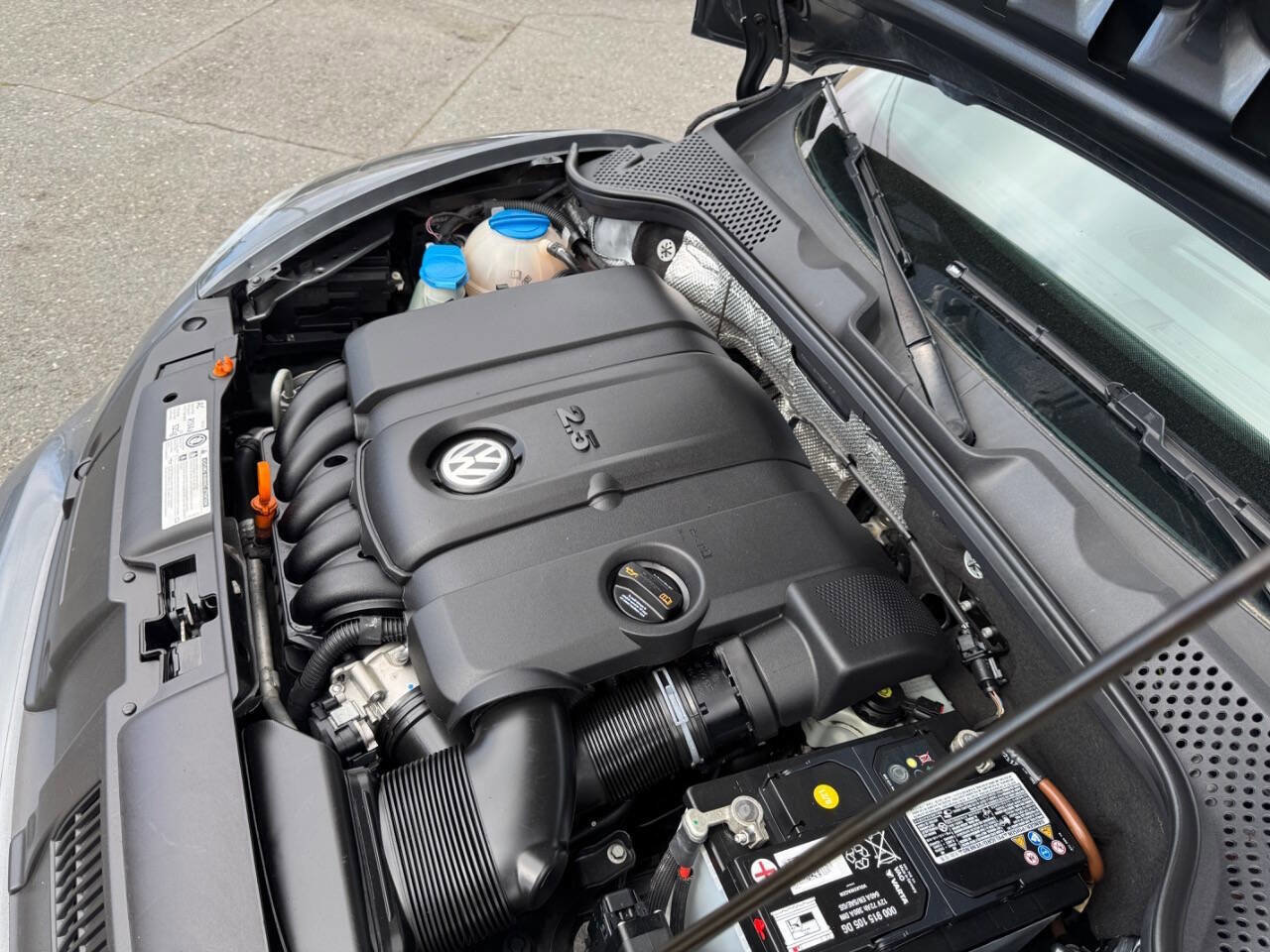 Used 2012 Volkswagen Beetle 2.5 image 14