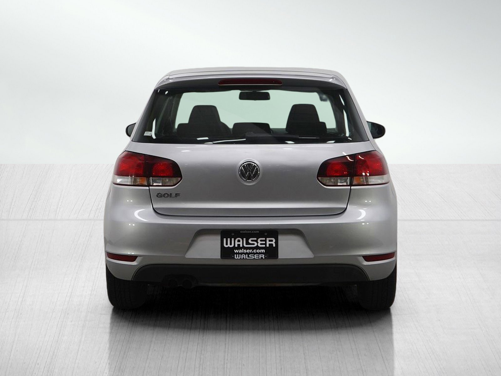 Used 2010 Volkswagen Golf 4-Door image 6