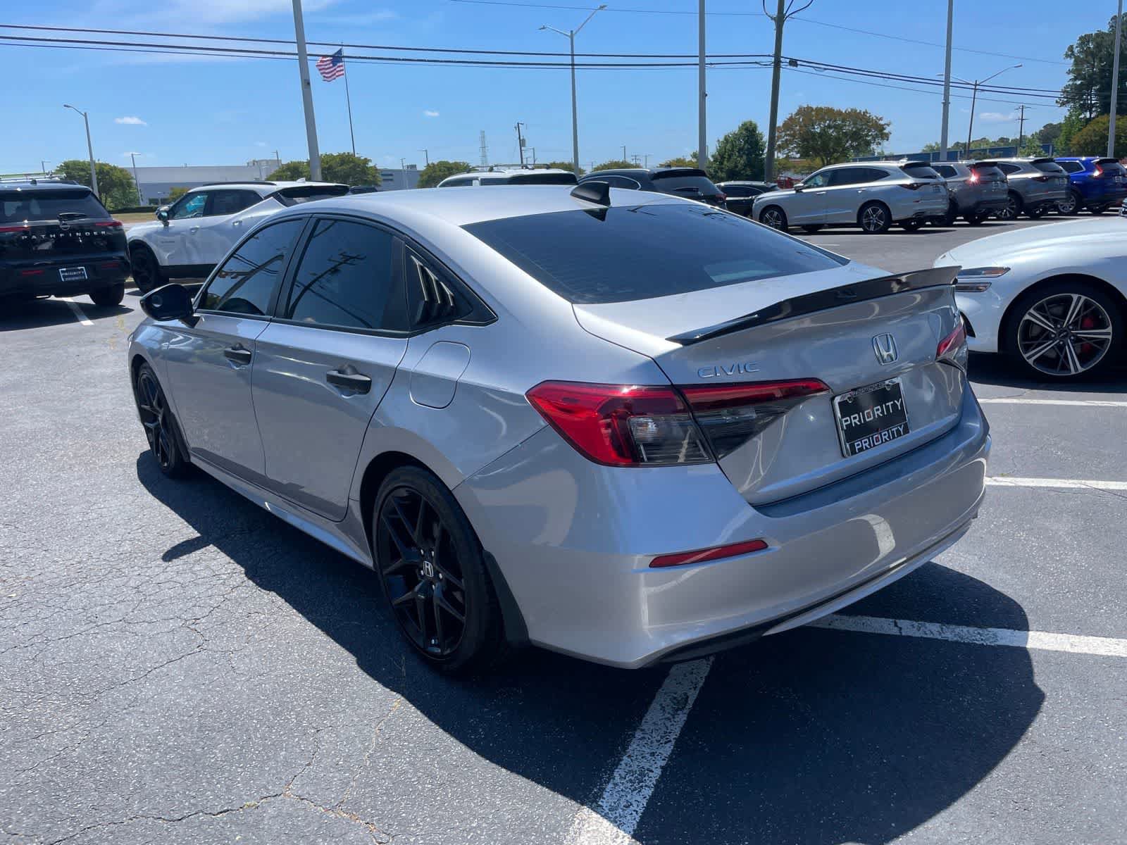 Used 2022 Honda Civic Sport image 3
