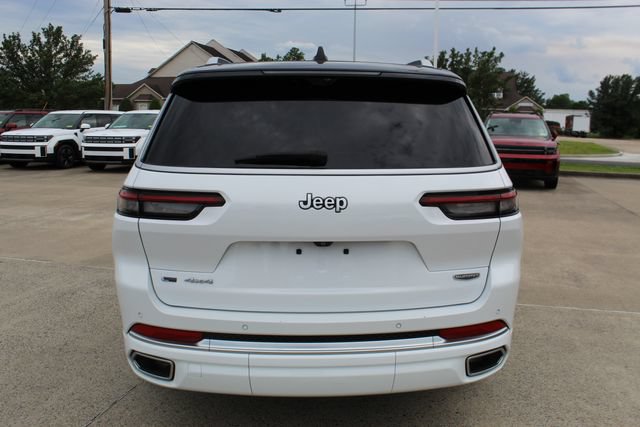 Used 2023 Jeep Grand Cherokee L Summit AWD/4WD image 4