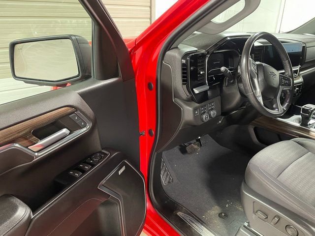 Used 2023 Chevrolet Silverado 1500 RST AWD/4WD image 10