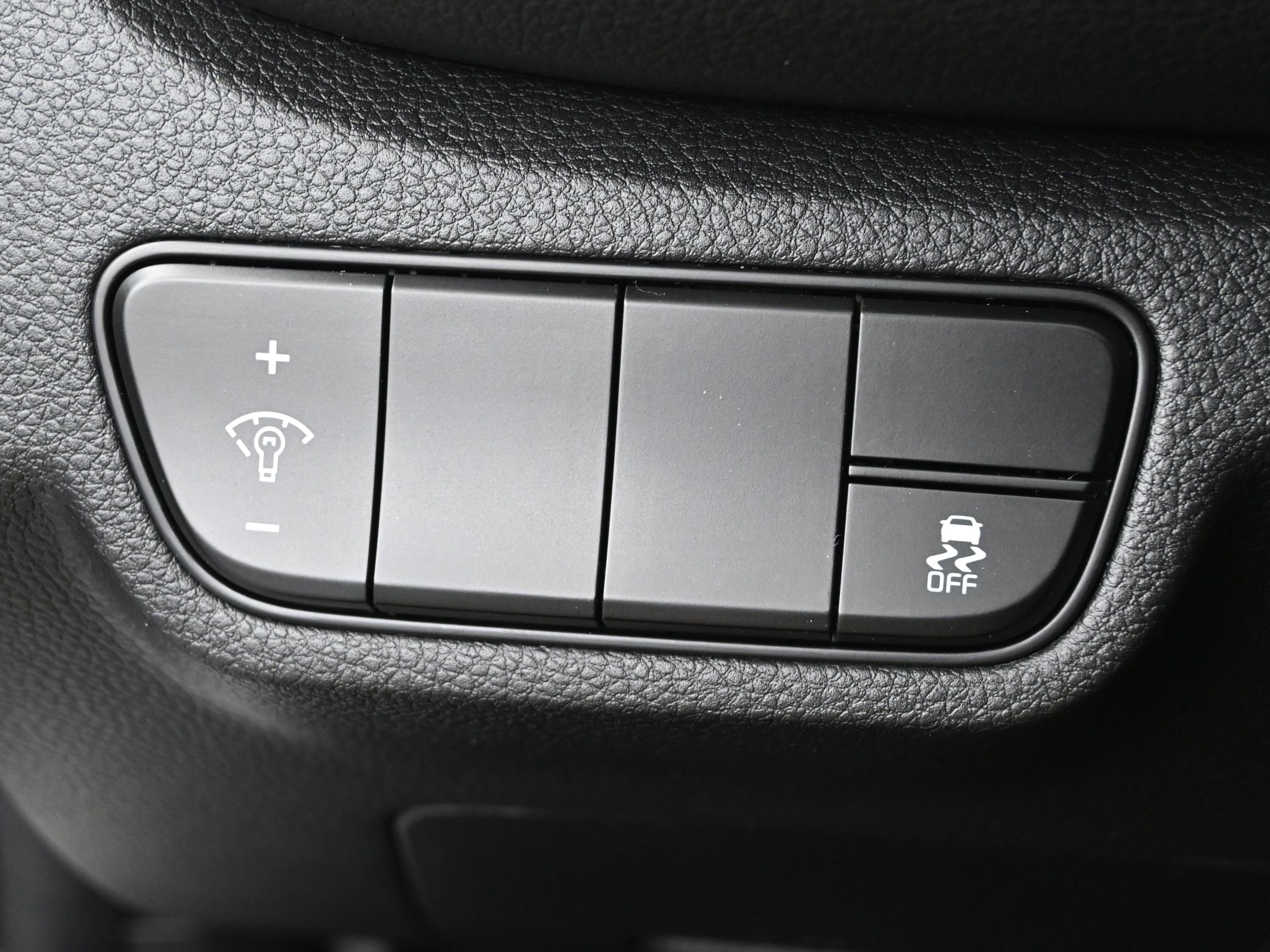 Used 2024 Kia Seltos SX image 12