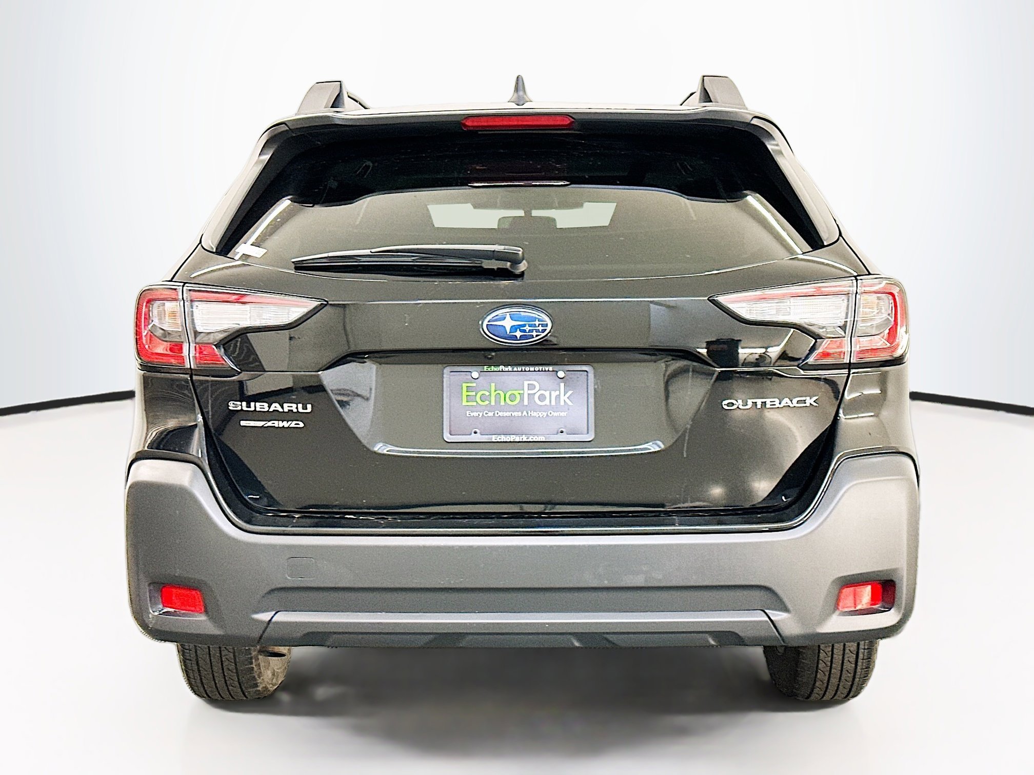 Used 2025 Subaru Outback Premium image 7