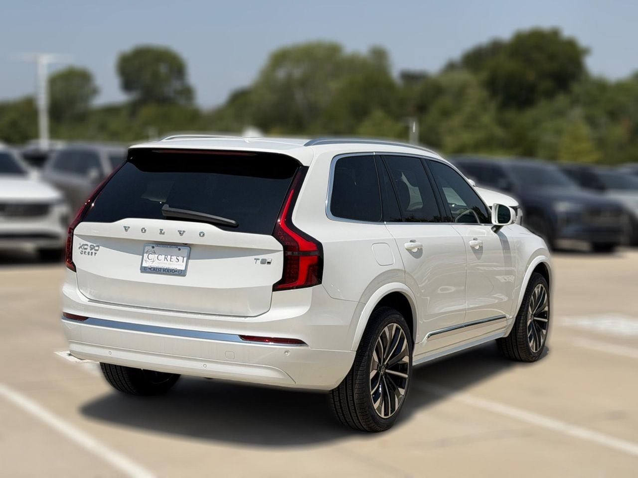 New 2026 Volvo XC90 T8 Plus w/ Protection Package Premier AWD/4WD image 6
