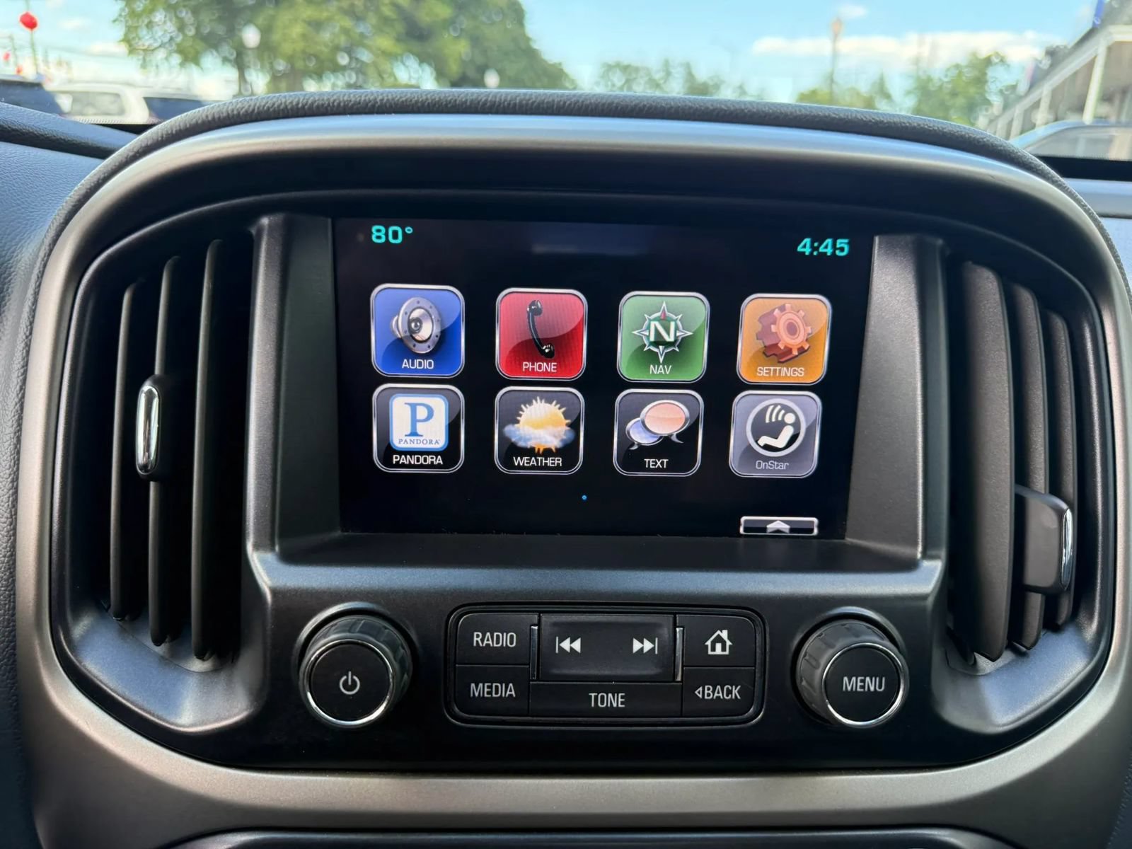 Used 2015 Chevrolet Colorado Z71 AWD/4WD image 23
