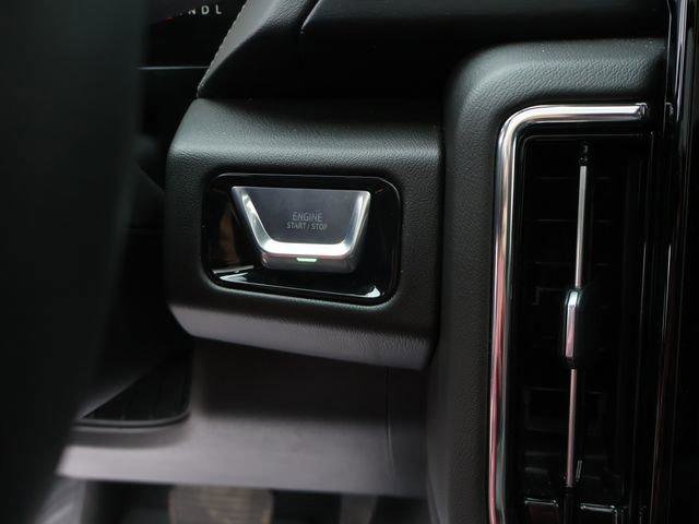 New 2026 GMC Yukon XL Denali w/ Sun & Power Step Package AWD/4WD image 30