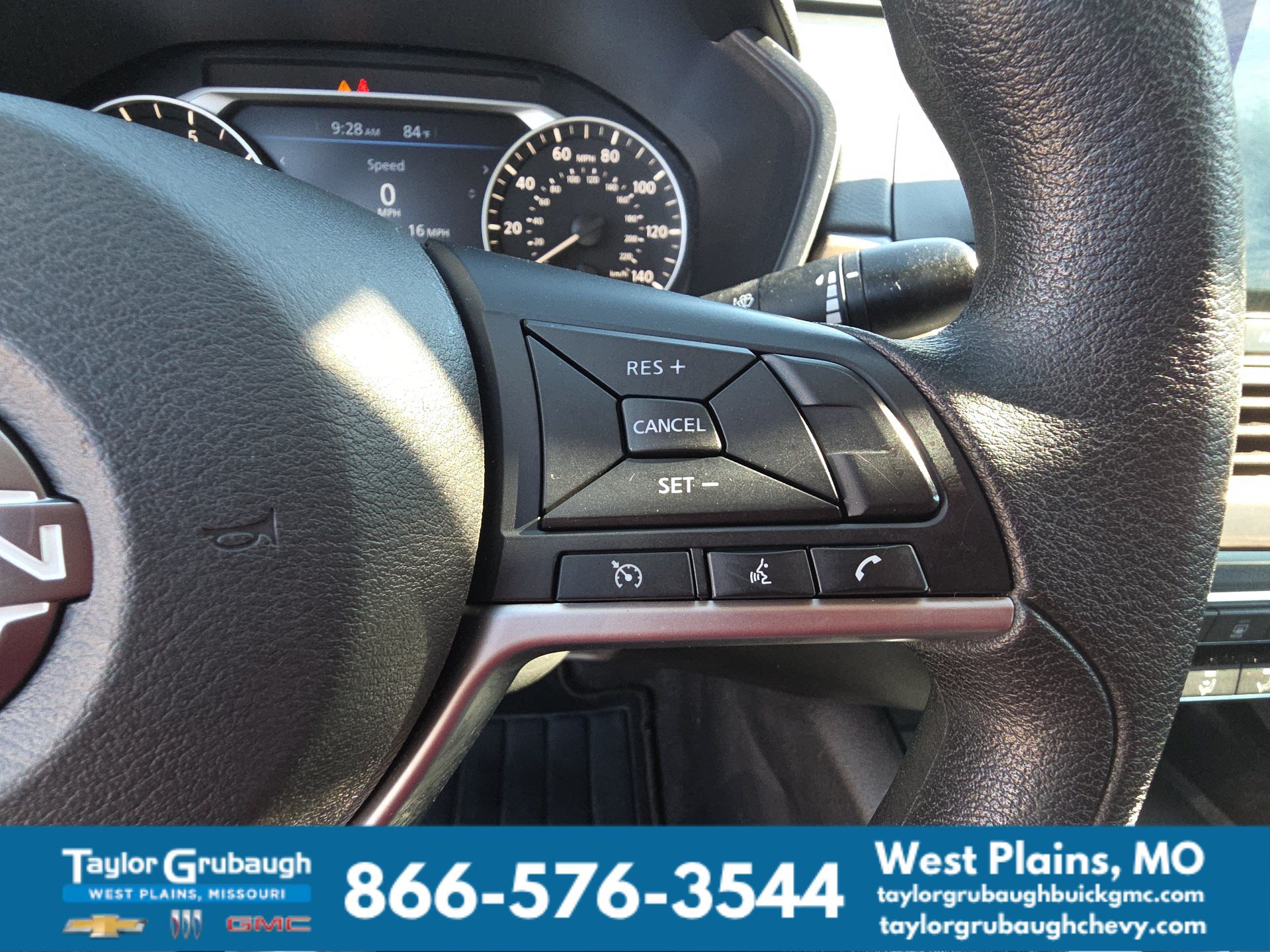Used 2024 Nissan Altima 2.5 SV FWD image 19