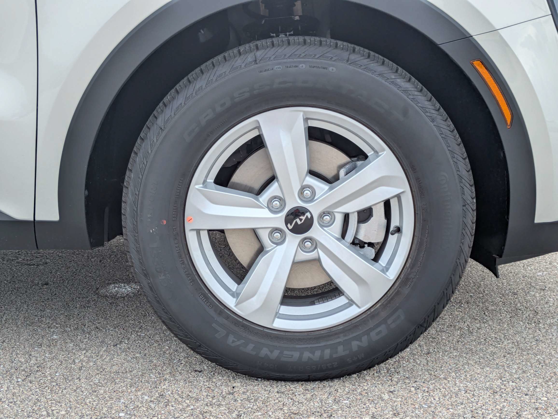 New 2026 Kia Sorento LX FWD image 11