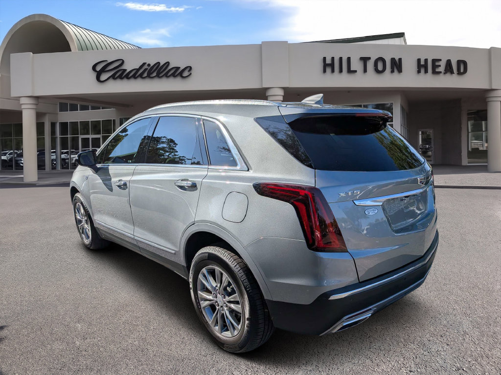 Certified 2023 Cadillac XT5 Premium Luxury FWD image 3