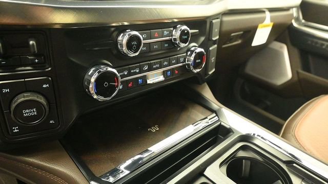 New 2026 Ford F350 King Ranch w/ FX4 Off-Road Package AWD/4WD image 17