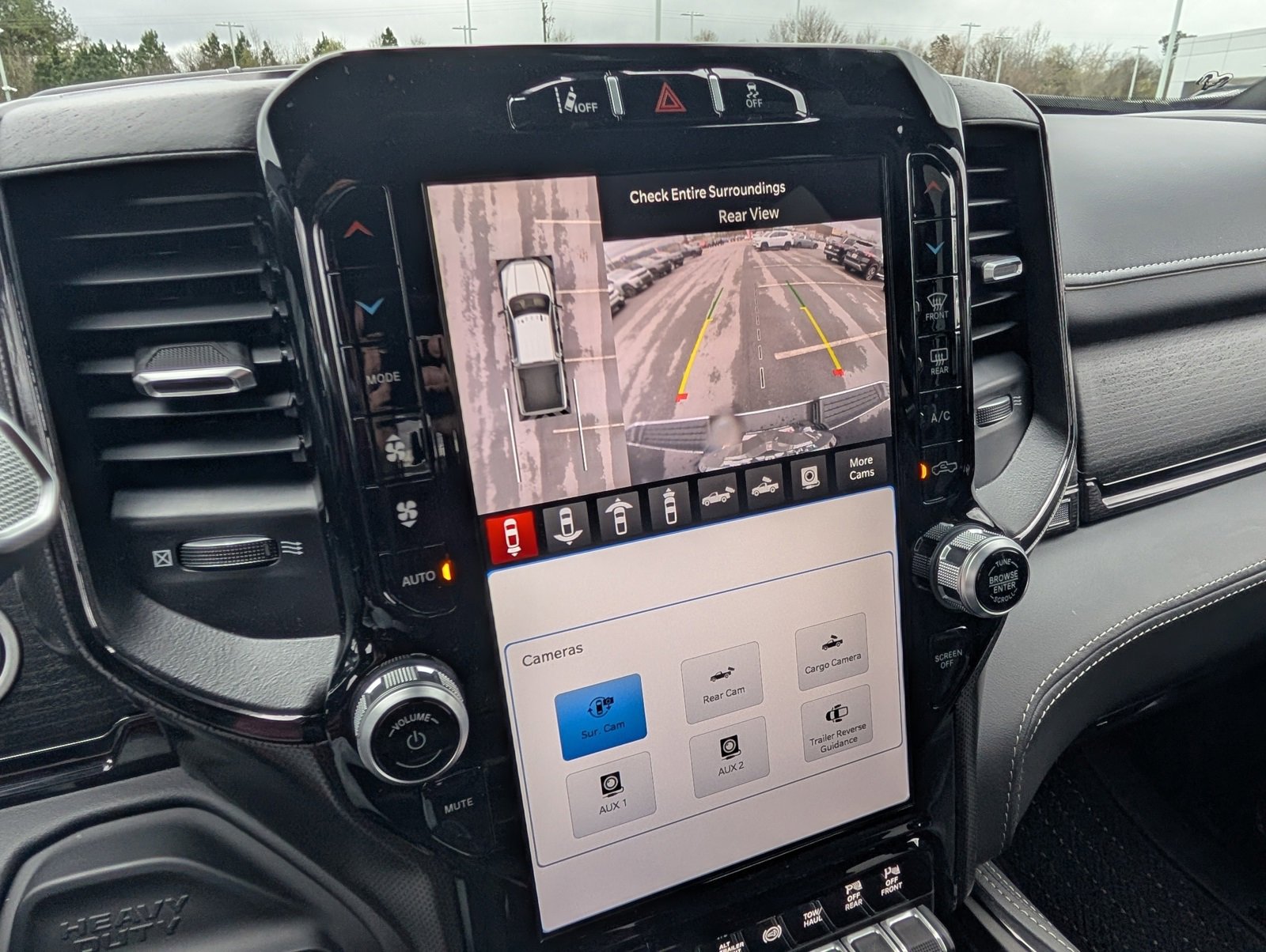 Used 2024 RAM 2500 Limited image 11