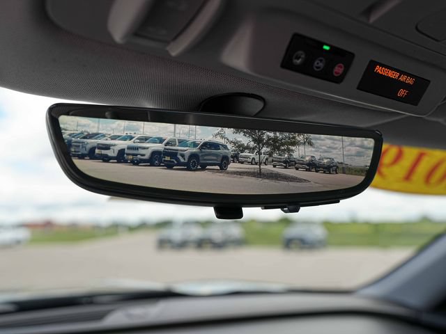 Used 2019 Chevrolet Camaro SS RWD image 35