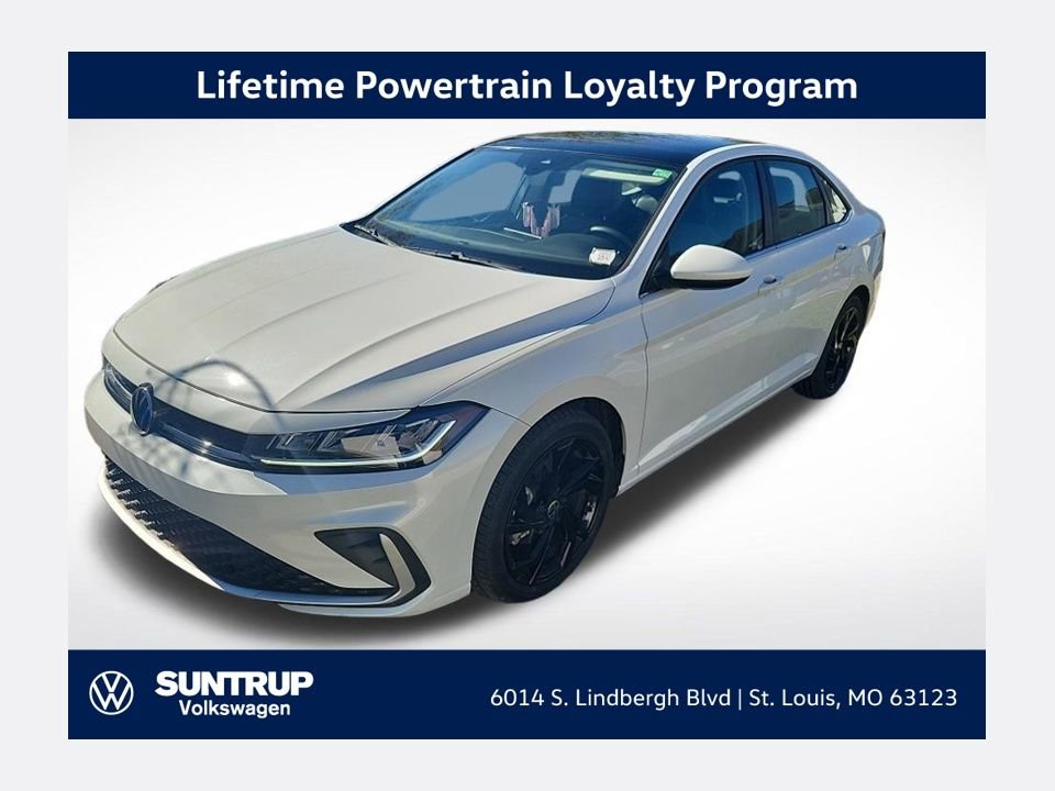 Used 2025 Volkswagen Jetta SE w/ Sunroof Package