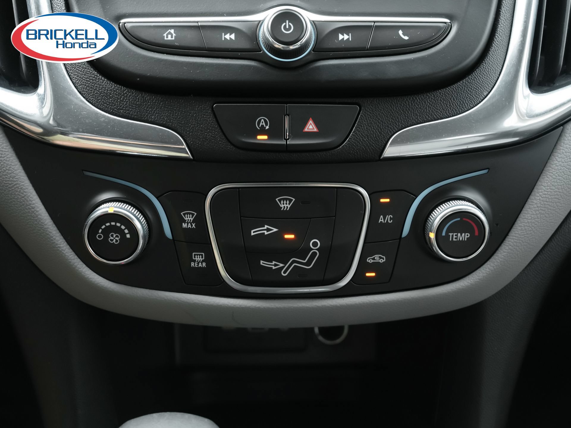 Used 2023 Chevrolet Equinox LS FWD image 18