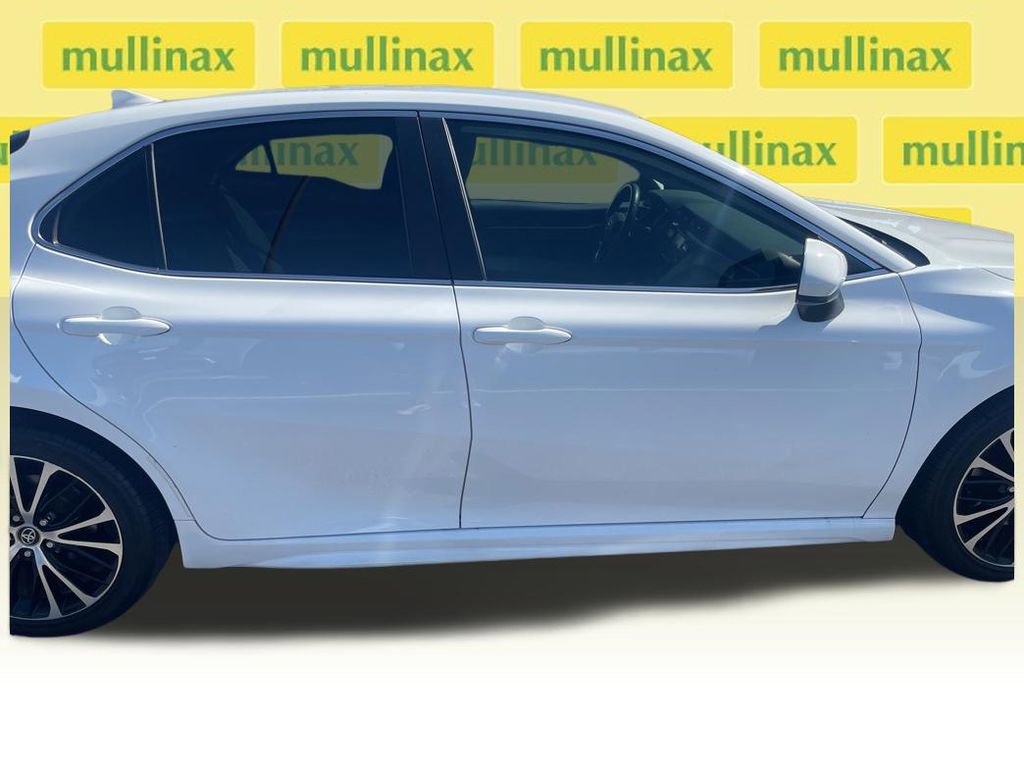 Used 2019 Toyota Camry SE FWD image 12