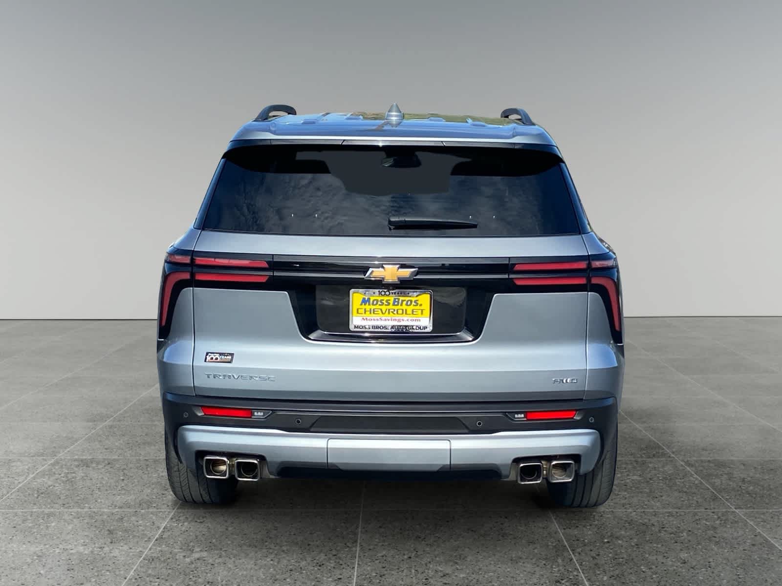 Used 2024 Chevrolet Traverse LT AWD/4WD image 4