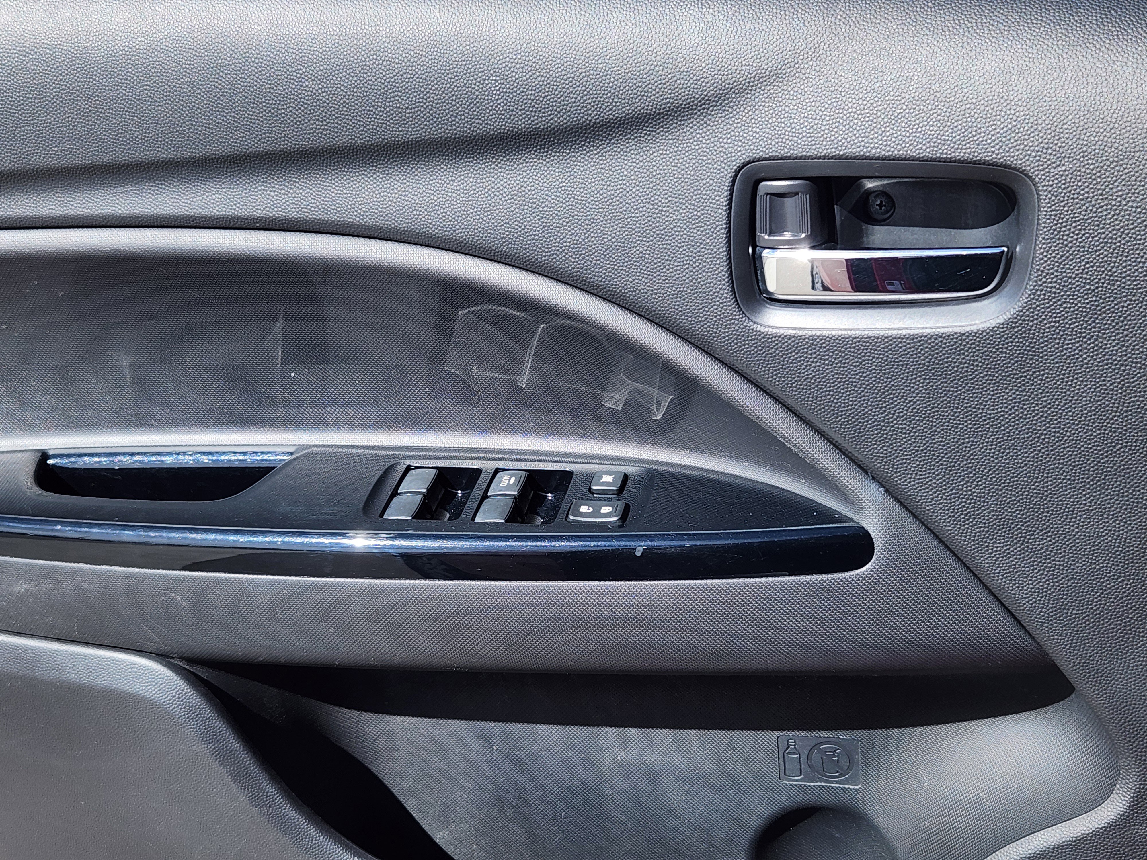 Used 2018 Mitsubishi Mirage SE image 9