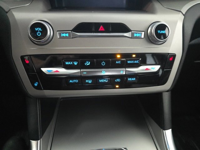 Used 2023 Ford Explorer XLT w/ Equipment Group 202A image 24