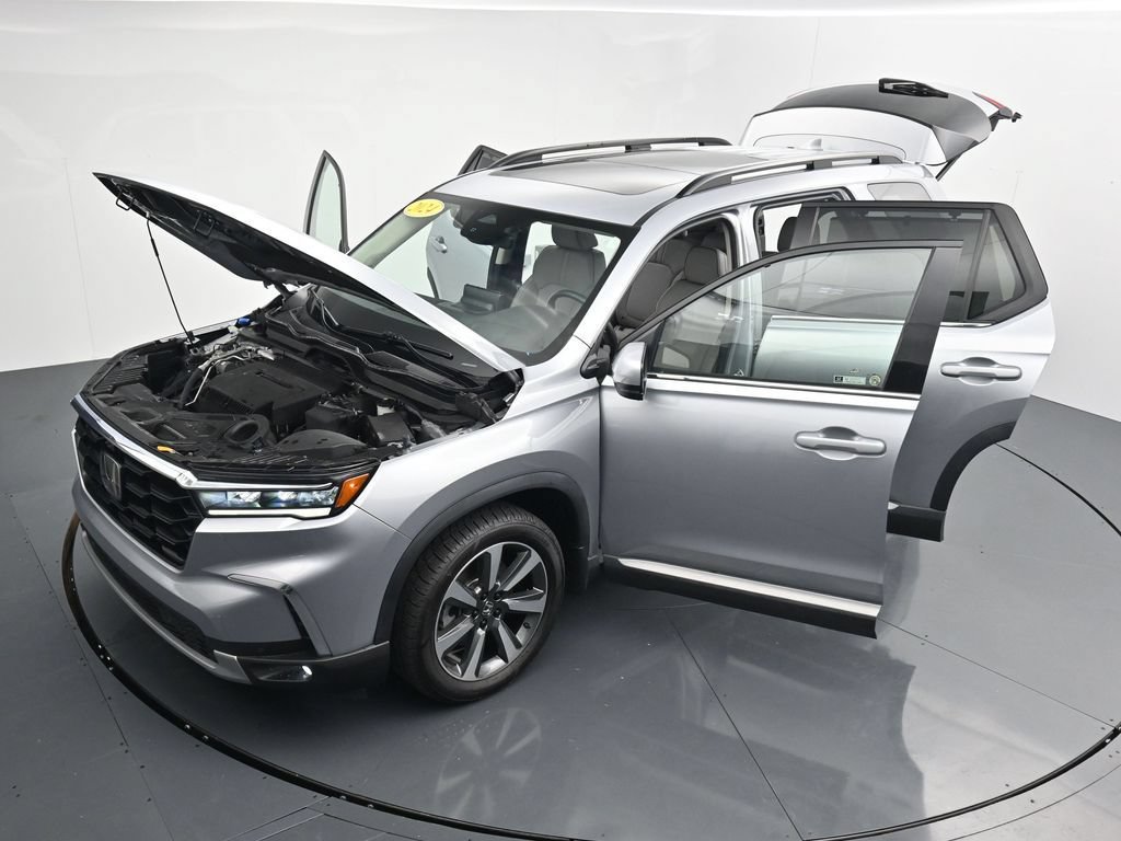 Used 2024 Honda Pilot Elite image 40