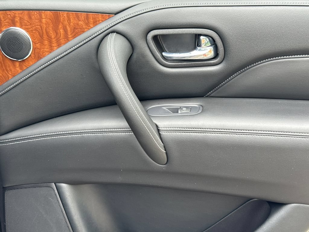 Used 2019 INFINITI QX80 Luxe w/ All-Season Package RWD image 16