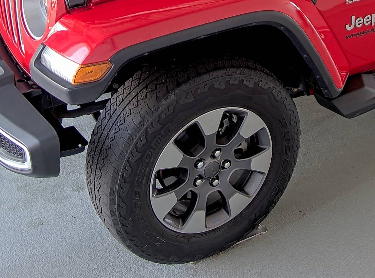 Used 2019 Jeep Wrangler Unlimited Sahara image 7