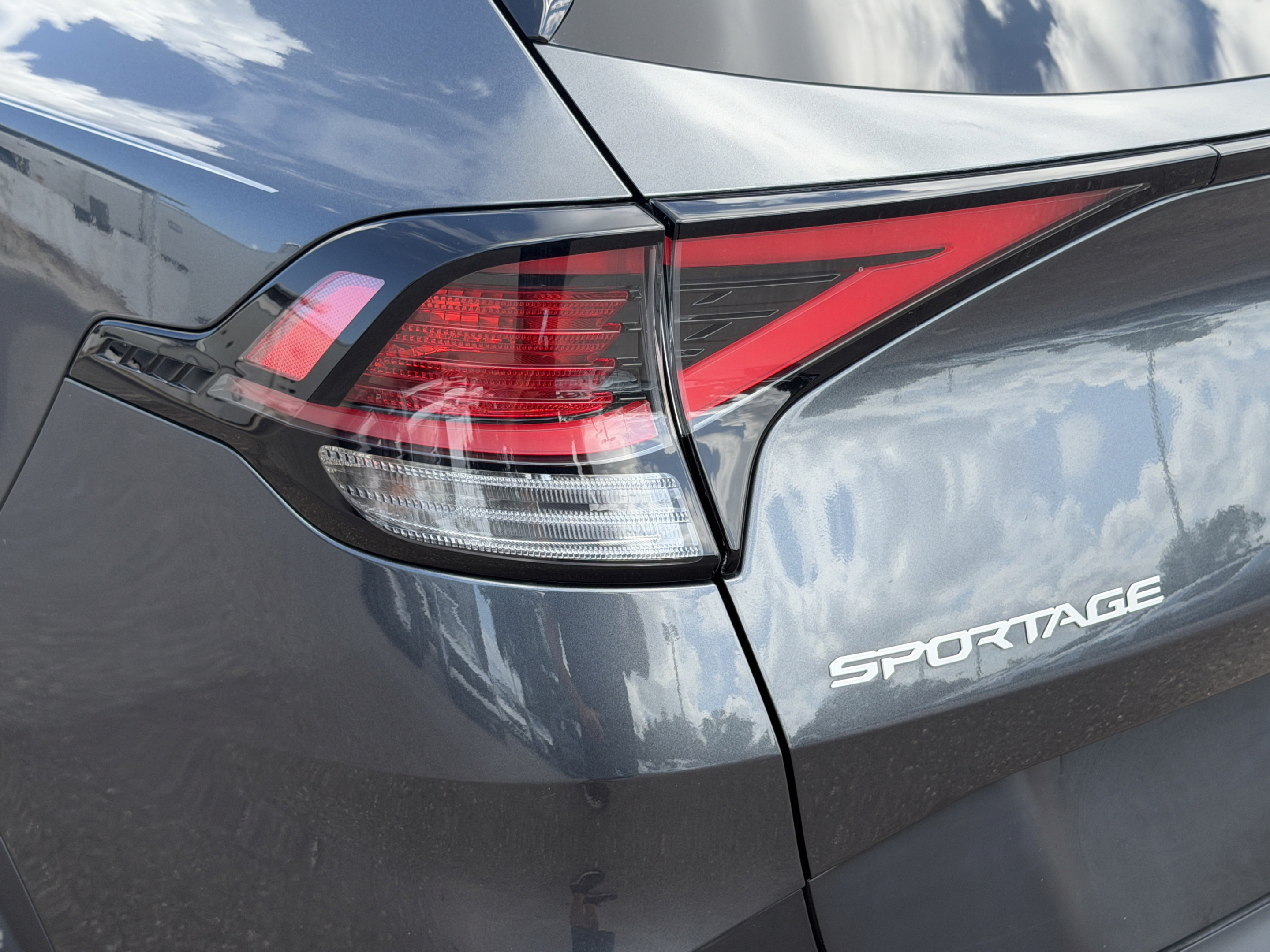 Certified 2023 Kia Sportage EX FWD image 34