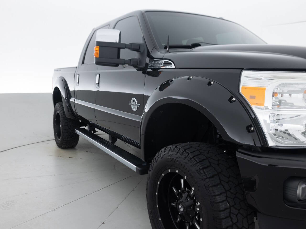 Used 2015 Ford F250 Platinum w/ FX4 Off-Road Package AWD/4WD image 11