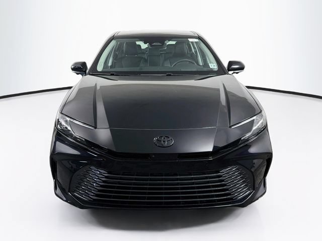 Used 2025 Toyota Camry XLE w/ Premium Plus Package AWD/4WD image 2
