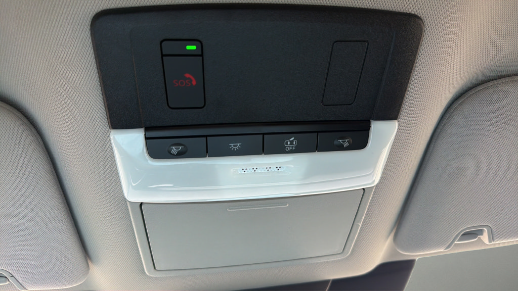 Used 2024 Nissan Pathfinder SL AWD/4WD image 25