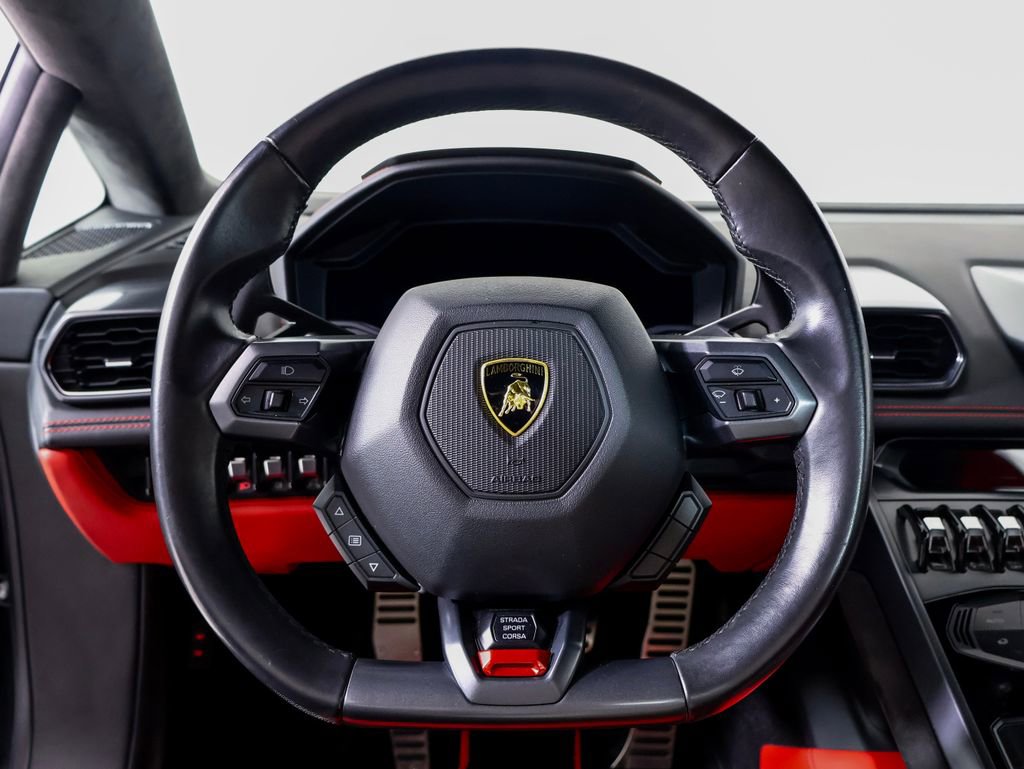 Used 2015 Lamborghini Huracan LP 610-4 image 8