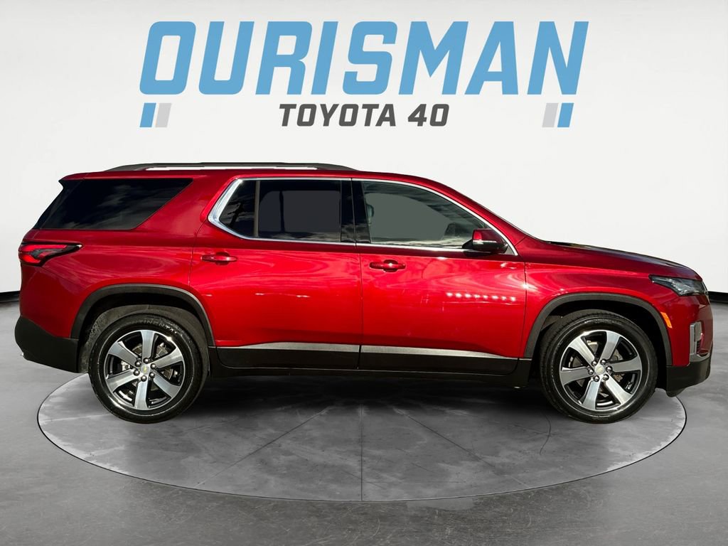 Used 2023 Chevrolet Traverse LT w/ LT Premium Package image 8