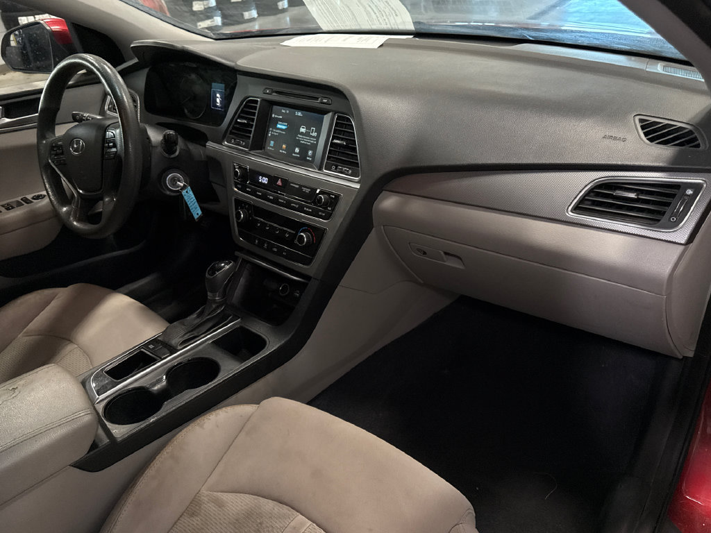 Used 2016 Hyundai Sonata SE FWD image 13