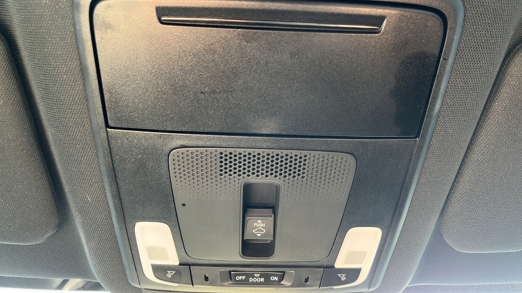 Used 2025 Honda CR-V Sport-L image 33