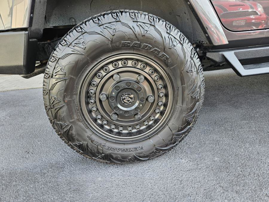 Used 2014 Jeep Wrangler Unlimited Sahara w/ Dual Top Group image 28