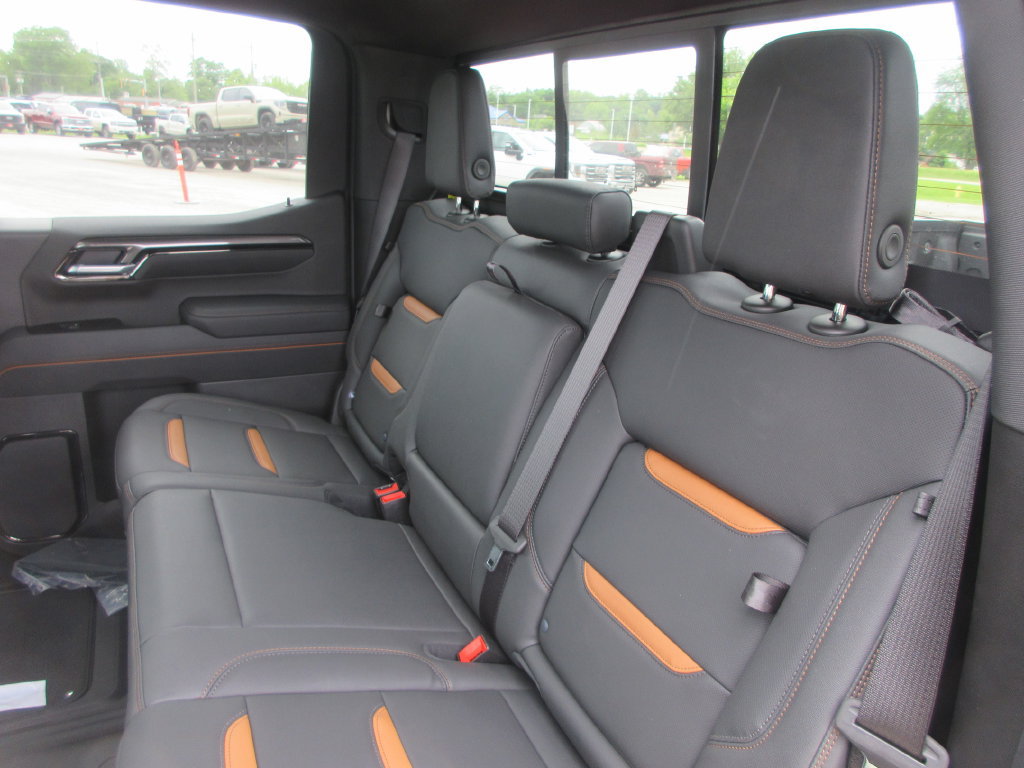 New 2026 GMC Sierra 1500 AT4 w/ AT4 Premium Package AWD/4WD image 16