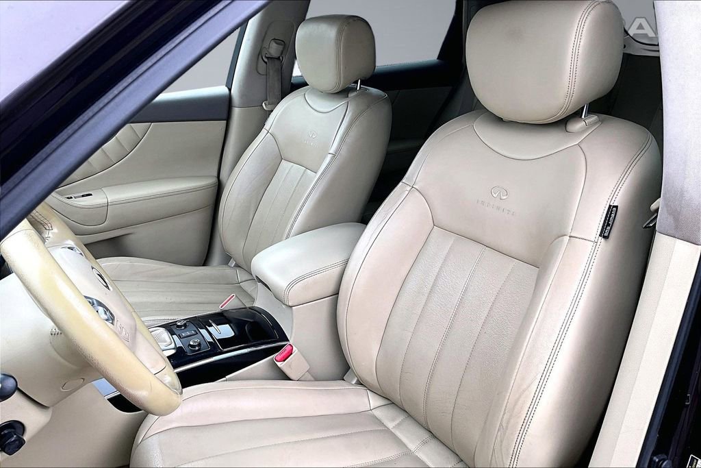 Used 2013 INFINITI FX37 AWD w/ Premium Pkg image 25
