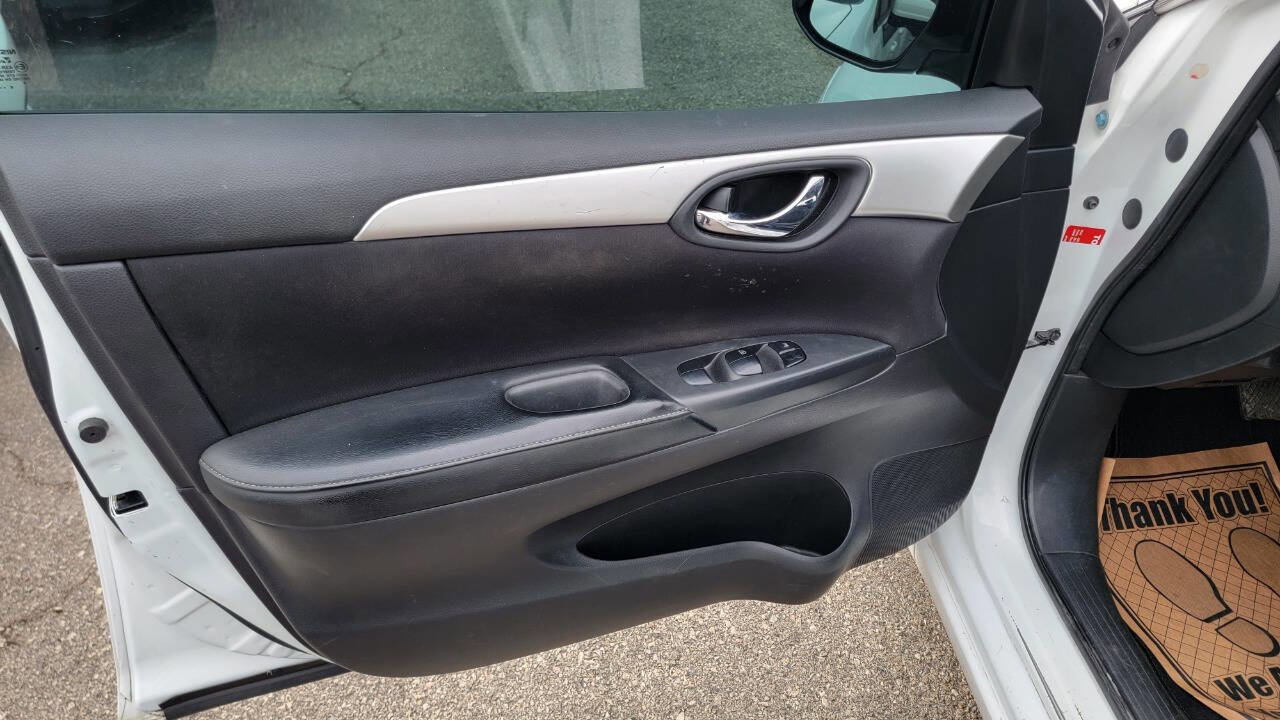 Used 2019 Nissan Sentra S w/ Appearance Package image 26