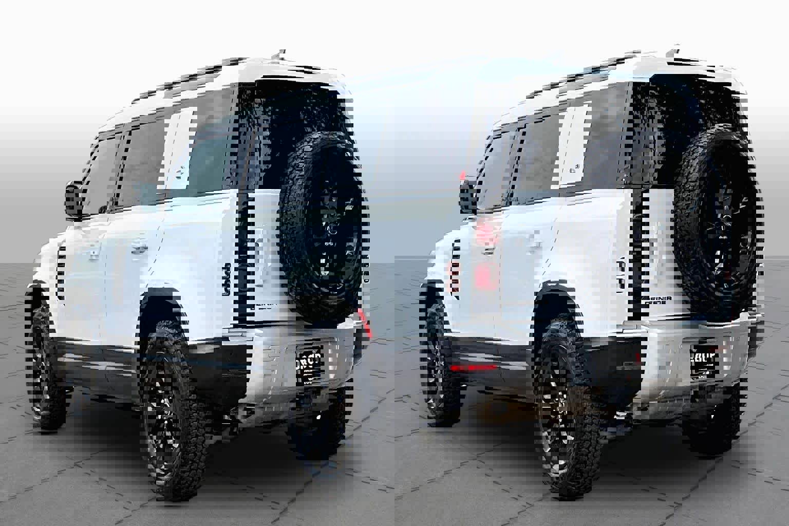 Used 2023 Land Rover Defender 110 S image 12