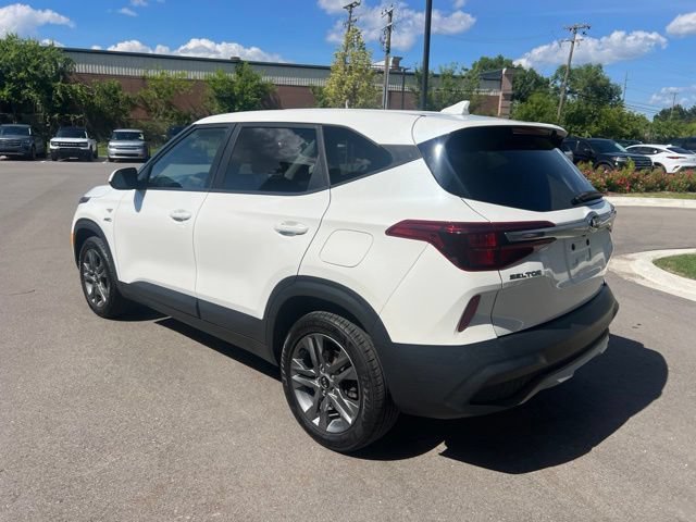 Used 2021 Kia Seltos LX AWD/4WD image 7