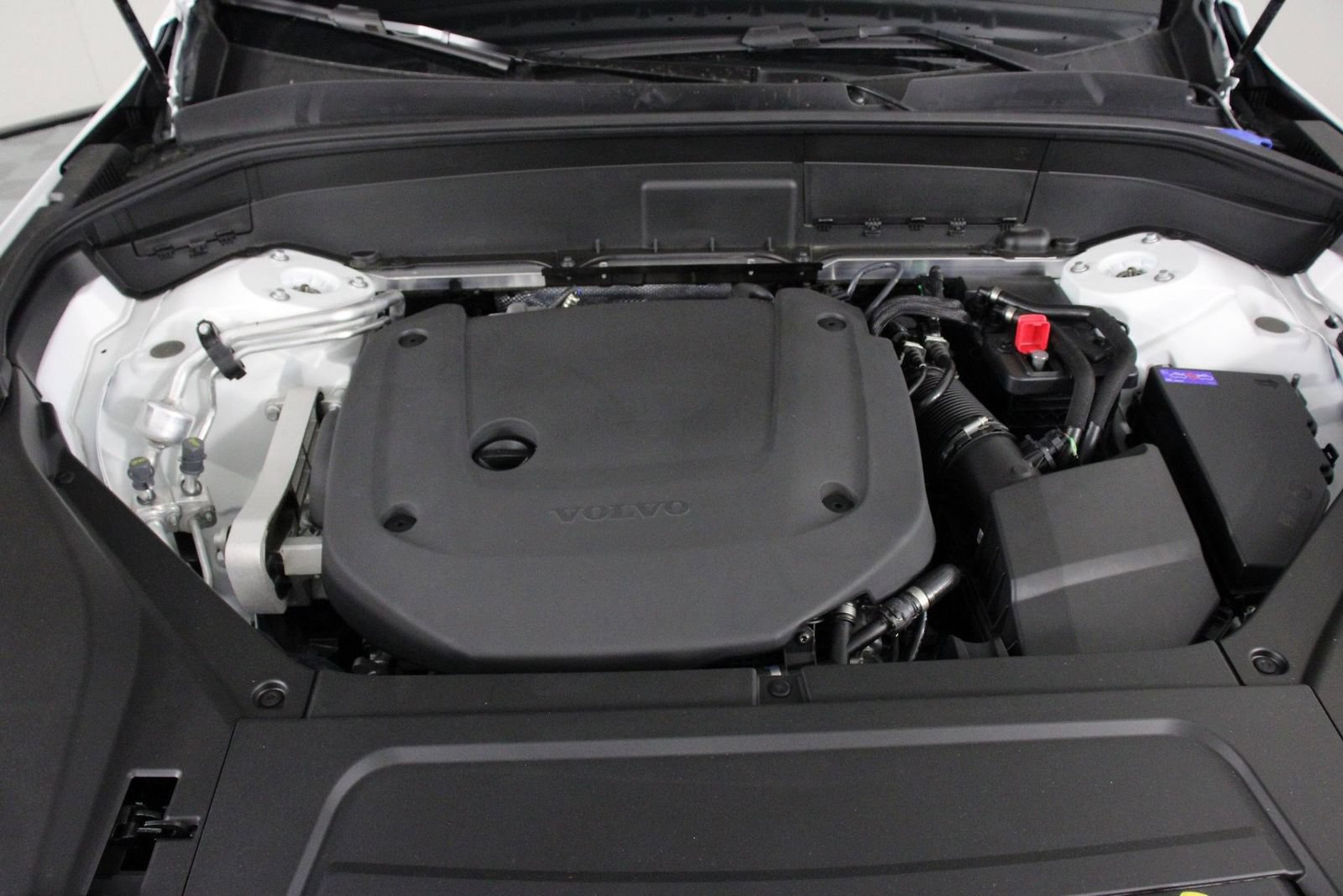 New 2025 Volvo XC90 B6 Plus AWD/4WD image 12