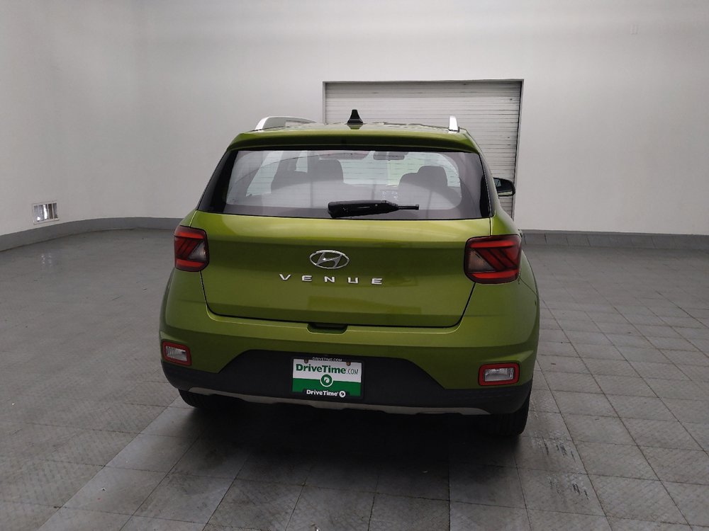 Used 2022 Hyundai Venue SEL FWD image 7