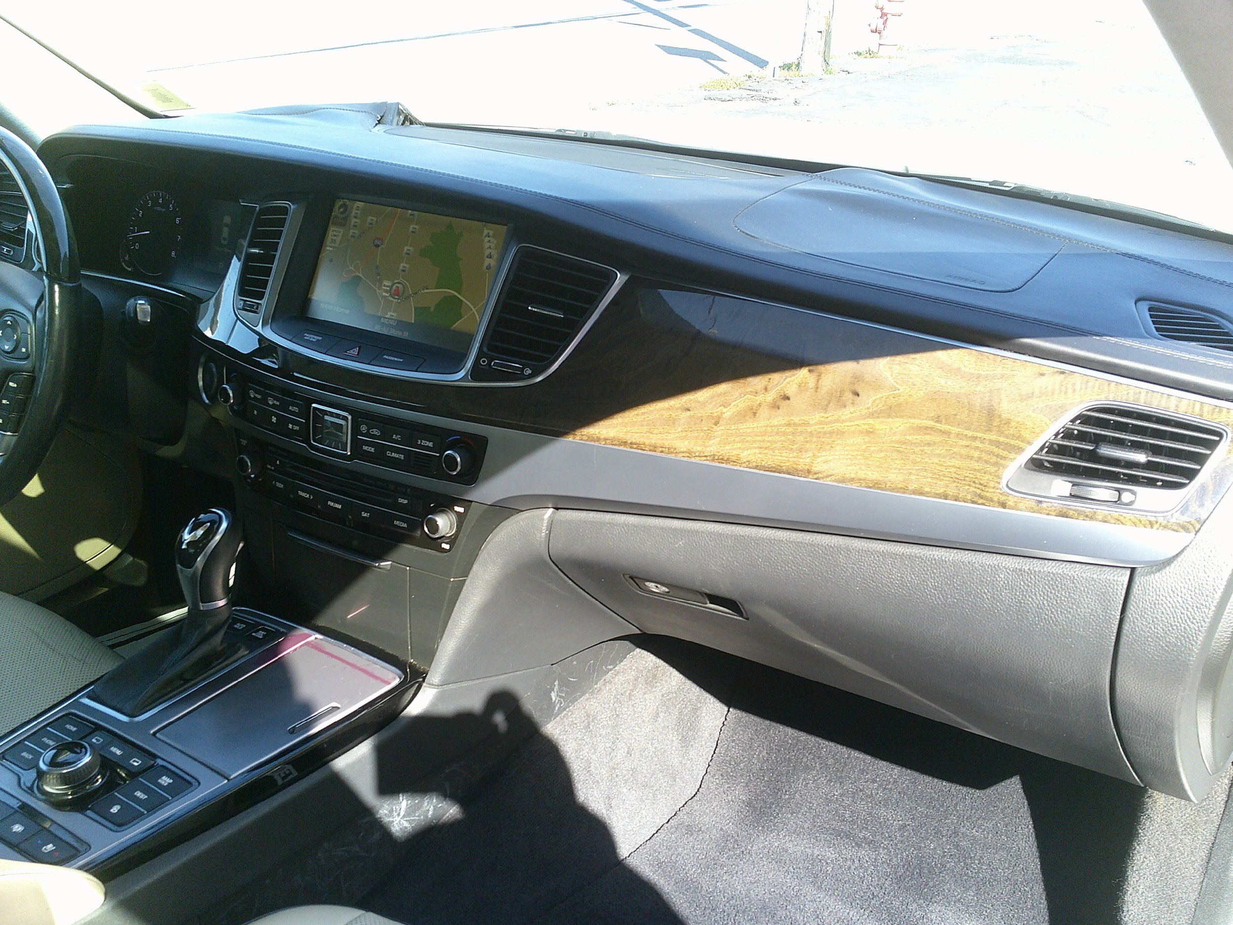 Used 2014 Hyundai Equus Signature RWD image 35