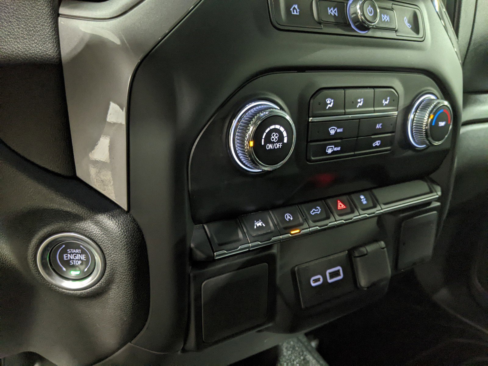 Used 2022 GMC Sierra 1500 Pro w/ Convenience Package AWD/4WD image 18