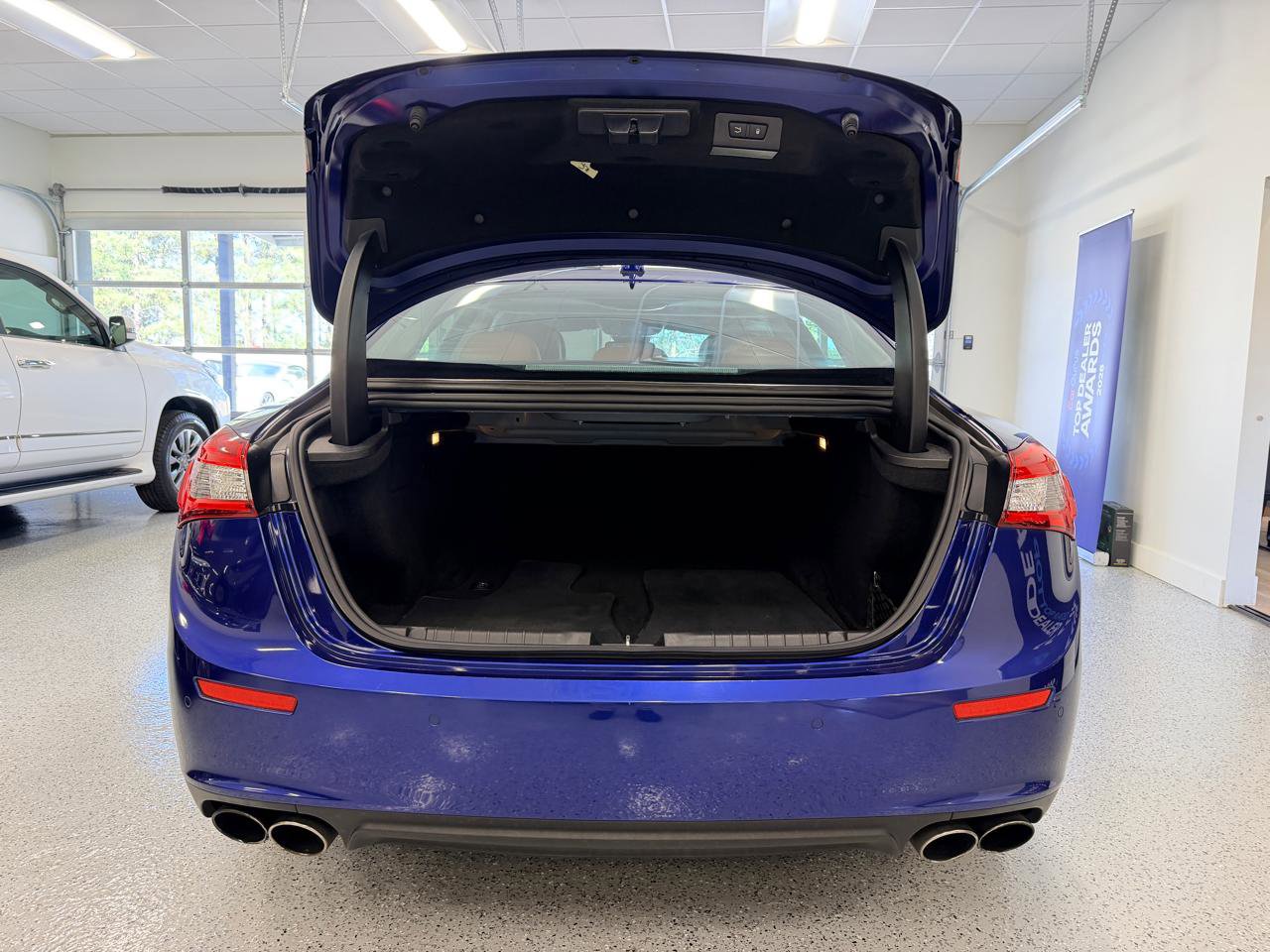 Used 2017 Maserati Ghibli S image 25