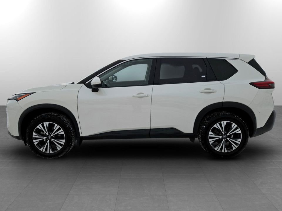 Used 2023 Nissan Rogue SV image 10