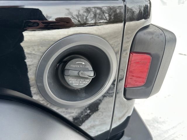 Used 2018 Jeep Wrangler Sport image 29