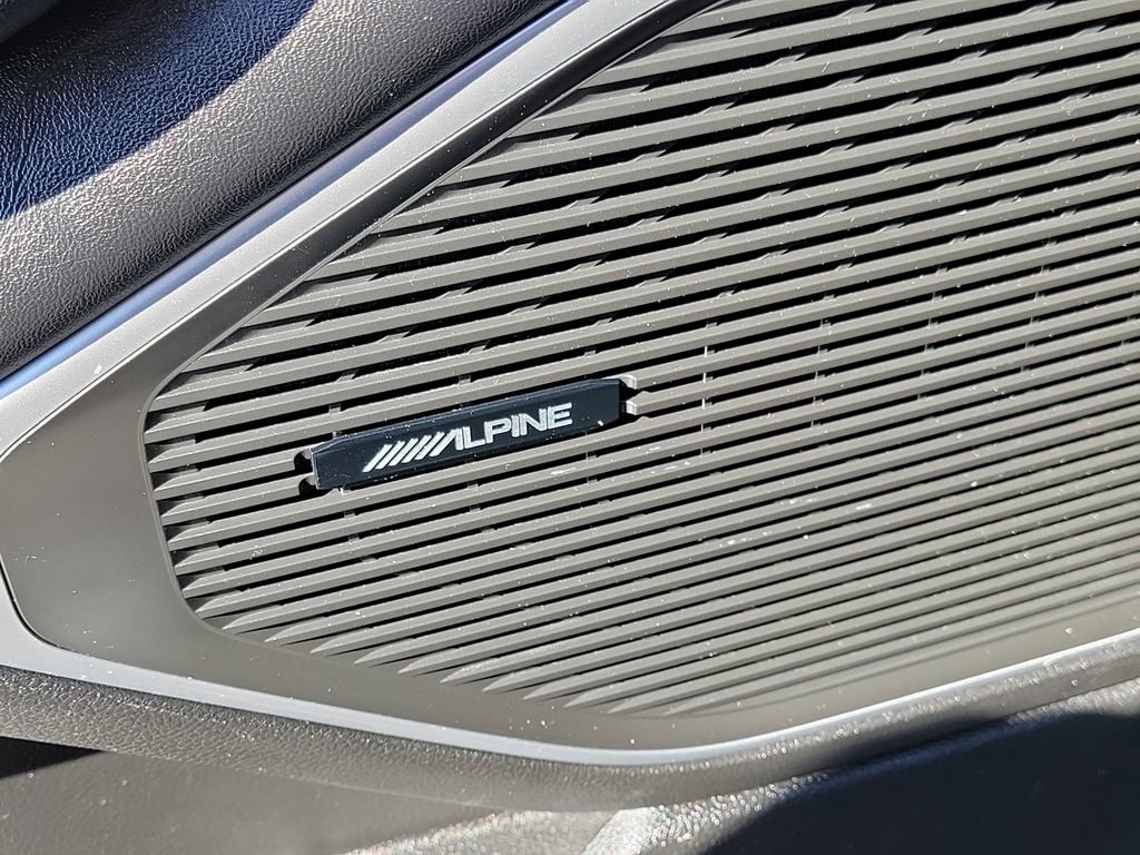 Used 2024 Jeep Wagoneer Series III w/ Flexible Seating Group image 12