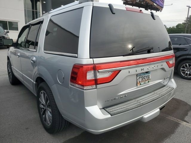 Used 2015 Lincoln Navigator 4WD image 5